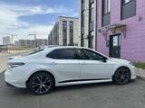 Toyota Camry 2020 годаүшін14 500 000 тг. в Шымкент – фото 3