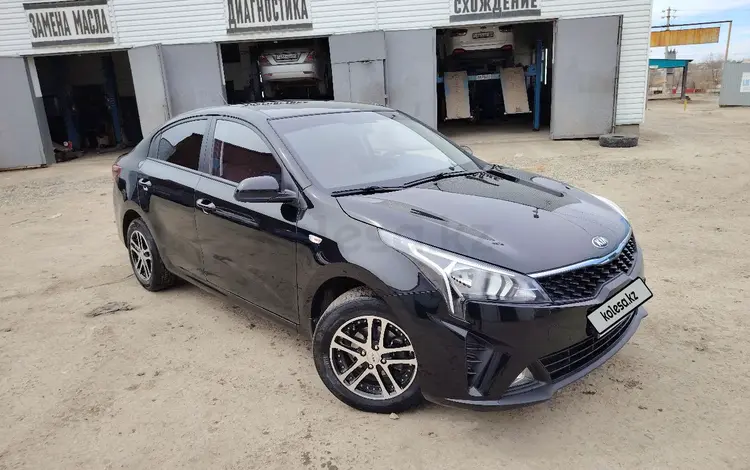 Kia Rio 2021 года за 7 800 000 тг. в Жезказган