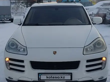 Porsche Cayenne 2007 года за 9 000 000 тг. в Петропавловск