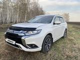 Mitsubishi Outlander 2022 года за 10 400 000 тг. в Петропавловск – фото 2