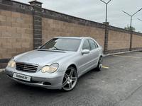 Mercedes-Benz C 200 2001 годаүшін2 500 000 тг. в Алматы