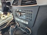 Климат контроль и магнитола монитор на W204 за 811 тг. в Шымкент – фото 3