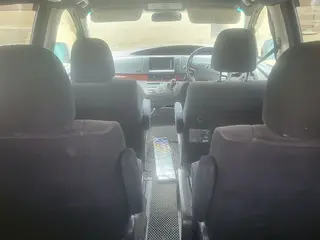 Toyota Estima, 2011