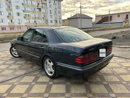 Mercedes-Benz E 430 2001 года за 5 800 000 тг. в Атырау – фото 22