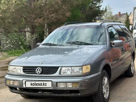 Volkswagen Passat 1993 года за 1 300 000 тг. в Усть-Каменогорск – фото 4