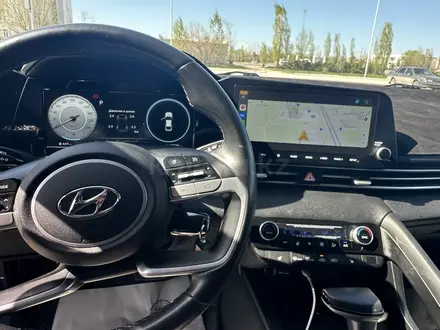 Hyundai Elantra 2020 года за 8 200 000 тг. в Актобе – фото 3
