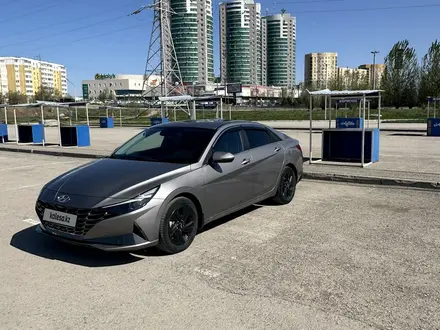 Hyundai Elantra 2020 года за 8 200 000 тг. в Актобе – фото 2