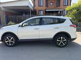 Toyota RAV4 2018 года за 7 999 999 тг. в Алматы – фото 4