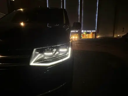 Volkswagen Multivan 2017 года за 27 000 000 тг. в Алматы – фото 20
