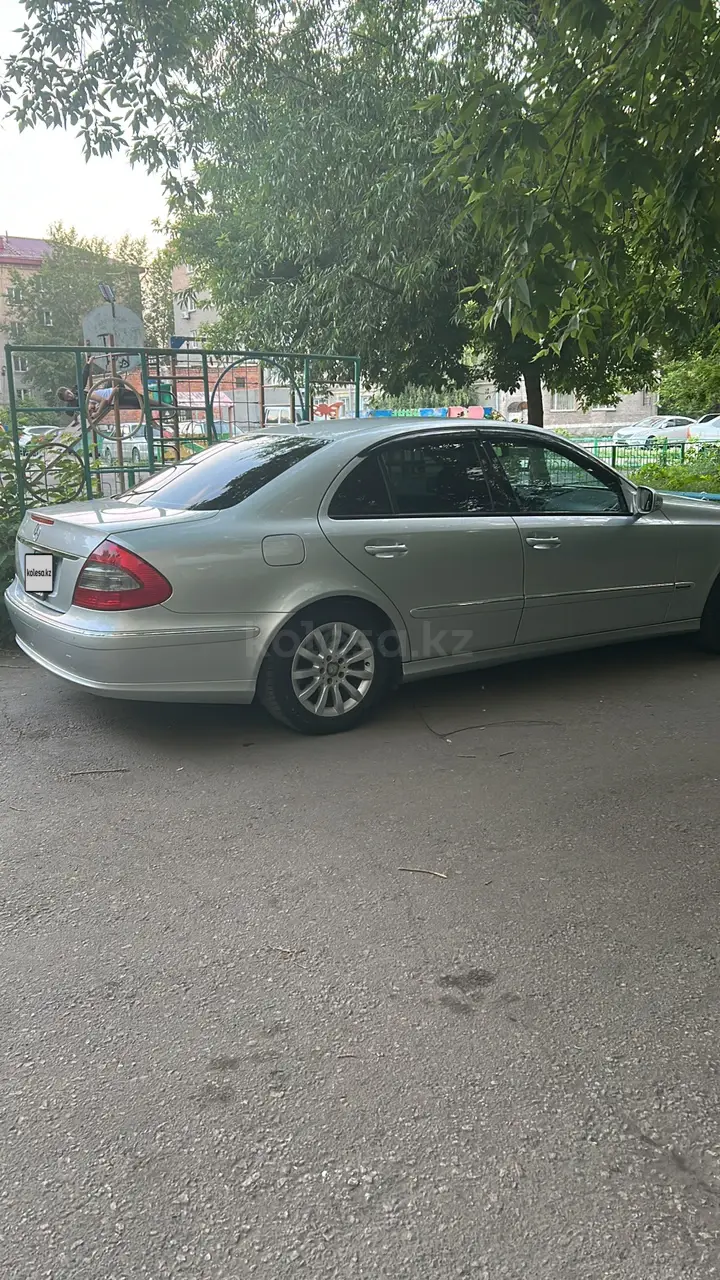 Mercedes-Benz E-Class, 2008