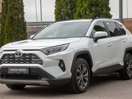 Toyota RAV4 2023 года за 17 200 000 тг. в Алматы – фото 2