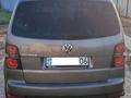 Volkswagen Touran 2008 года за 3 300 000 тг. в Атырау – фото 3