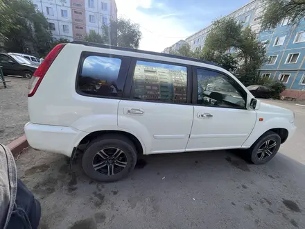 Nissan X-Trail 2003 года за 3 300 000 тг. в Жезказган – фото 2