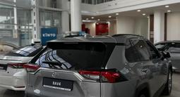 Toyota RAV4 Luxe 2023 годаүшін22 240 000 тг. в Атырау – фото 5