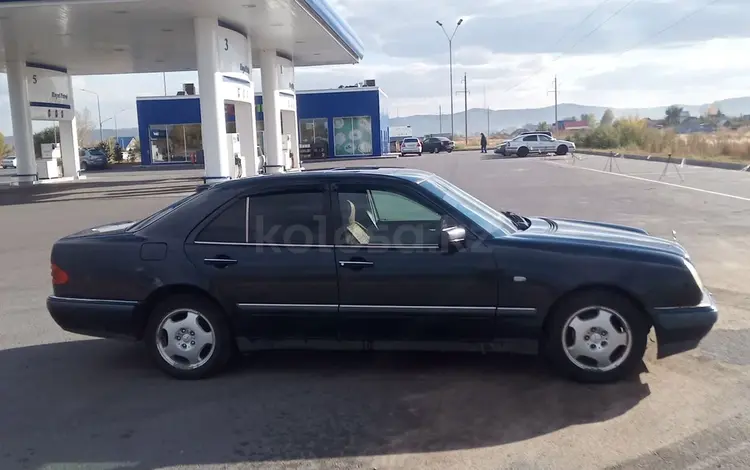 Mercedes-Benz E 200 1995 годаүшін2 700 000 тг. в Усть-Каменогорск