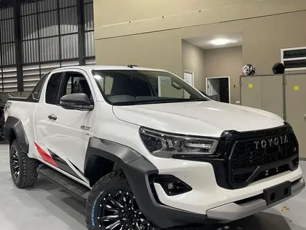 Комплект рестайлинга на Toyota Hilux Revo 2015-2023 под 2024+ GR SPORT за 540 000 тг. в Астана – фото 6