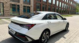 Hyundai Elantra 2024 года за 9 500 000 тг. в Алматы – фото 5