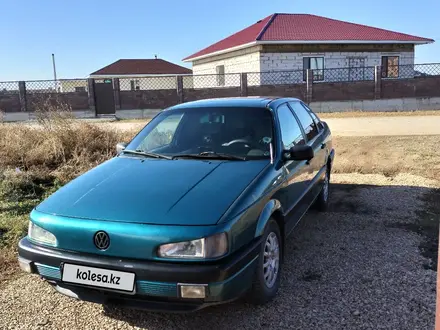 Volkswagen Passat 1991 года за 1 900 000 тг. в Астана – фото 2