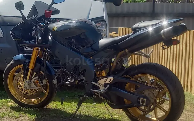 Yamaha  YZF-R1 2004 года за 1 800 000 тг. в Павлодар