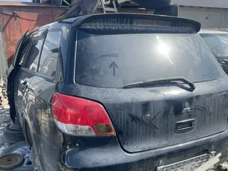 Mitsubishi Airtrek, 2004