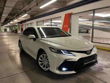 Toyota Camry 2021 года за 15 000 000 тг. в Алматы – фото 2