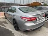 Toyota Camry 2019 года за 11 000 000 тг. в Актау – фото 2