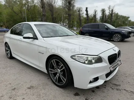 BMW 520 2015 года за 10 300 000 тг. в Караганда – фото 3