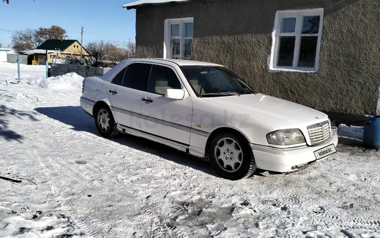 Mercedes-Benz C 220 1995 годаfor1 750 000 тг. в Караганда