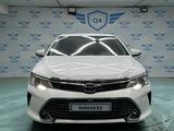 Toyota Camry 2014 года за 10 900 000 тг. в Астана – фото 2