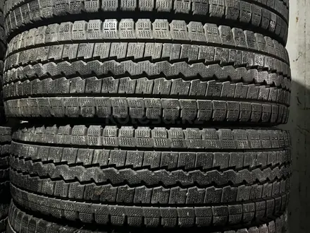 215 70 17, 5С грузавые Dunlop Yokohama Япония за 40 000 тг. в Алматы – фото 4