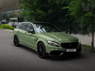 Mercedes-Benz C 63 AMG