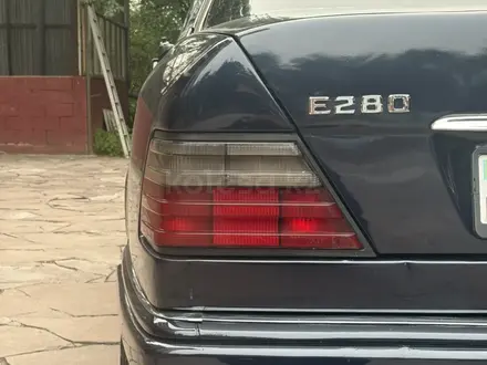 Mercedes-Benz E 280 1993 года за 2 200 000 тг. в Алматы – фото 10