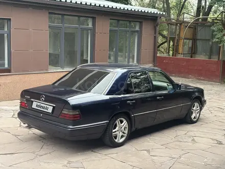 Mercedes-Benz E 280 1993 года за 2 200 000 тг. в Алматы – фото 12