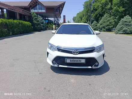 Toyota Camry 2015 года за 9 350 000 тг. в Тараз – фото 2