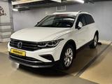 Volkswagen Tiguan 2021 года за 16 500 000 тг. в Астана