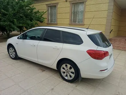 Opel Astra 2014 года за 5 300 000 тг. в Жанаозен – фото 4