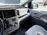 Toyota Sienna 2016 года за 16 000 000 тг. в Жанаозен – фото 3