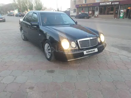 Mercedes-Benz E 230 1996 года за 1 980 000 тг. в Алматы – фото 3