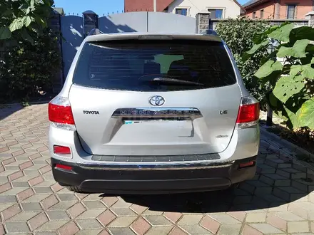 Toyota Highlander 2011 года за 14 000 000 тг. в Алматы – фото 2