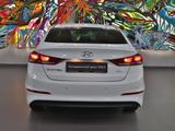 Hyundai Elantra 2018 года за 8 290 000 тг. в Алматы – фото 5