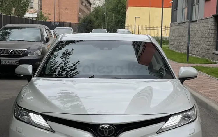 Toyota Camry 2018 годаүшін16 450 000 тг. в Алматы