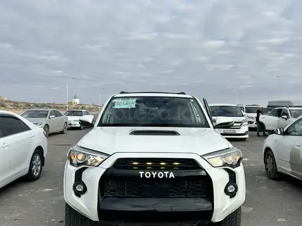 Toyota 4Runner 2023 года за 31 000 000 тг. в Актау – фото 4