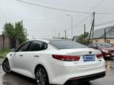 Kia K5 2017 года за 4 100 000 тг. в Алматы – фото 3