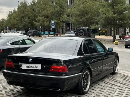 BMW 740 1996 года за 3 150 000 тг. в Алматы – фото 12