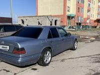 Mercedes-Benz E 200 1995 годаүшін1 650 000 тг. в Тараз