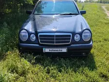 Mercedes-Benz E-Class, 1995