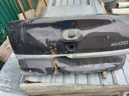 Крышка багажника за 10 000 тг. в Актобе – фото 2