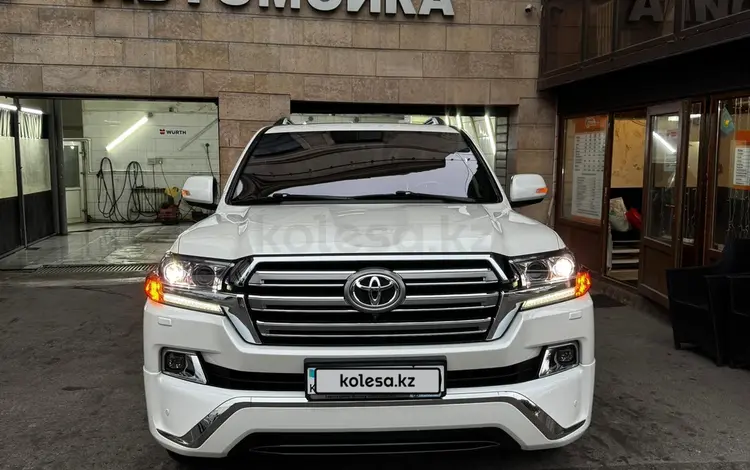 Toyota Land Cruiser 2017 года за 33 500 000 тг. в Алматы