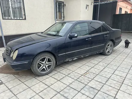 Mercedes-Benz E 230 1996 года за 1 000 000 тг. в Кызылорда – фото 2