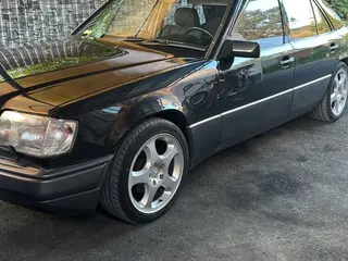 Mercedes-Benz E 280
